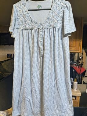 Light Blue Floral-Print Short-Sleeve Nightgown — Cozy Women’s Sleepdress